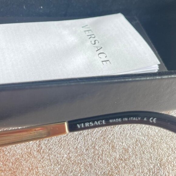 Authentic Versace Sunglasses VE 2182 - Picture 5 of 5